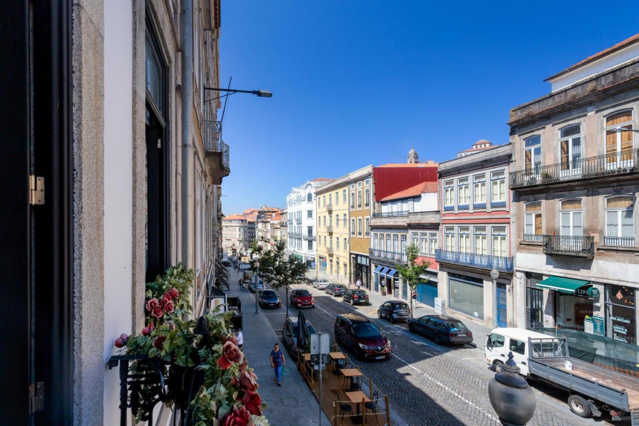 Apartamento Mouzinho 244 - & *
